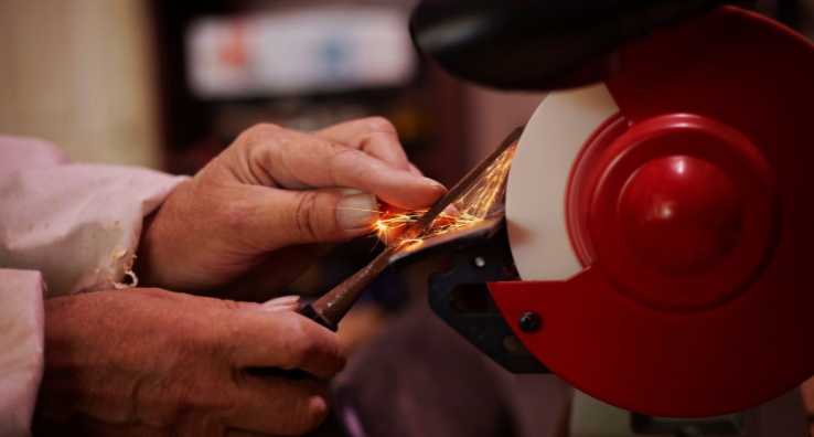 5 Grinder Safety Tips to Prevent Workplace Injuries and Deaths